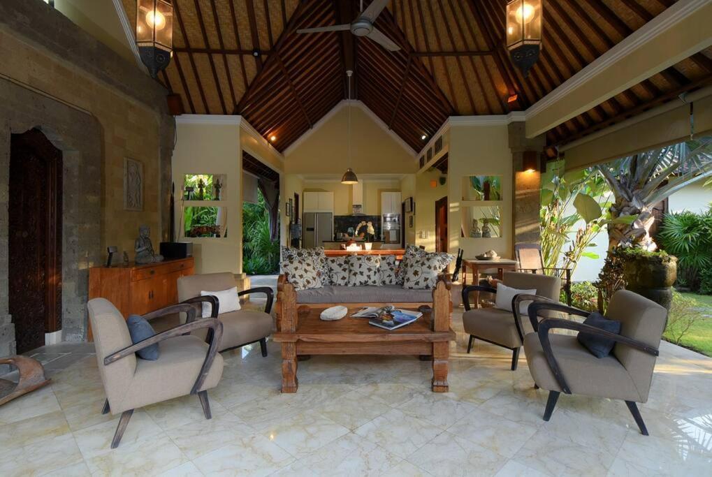 Tropical Oasis, Villa Mimba Sanur  Exterior photo