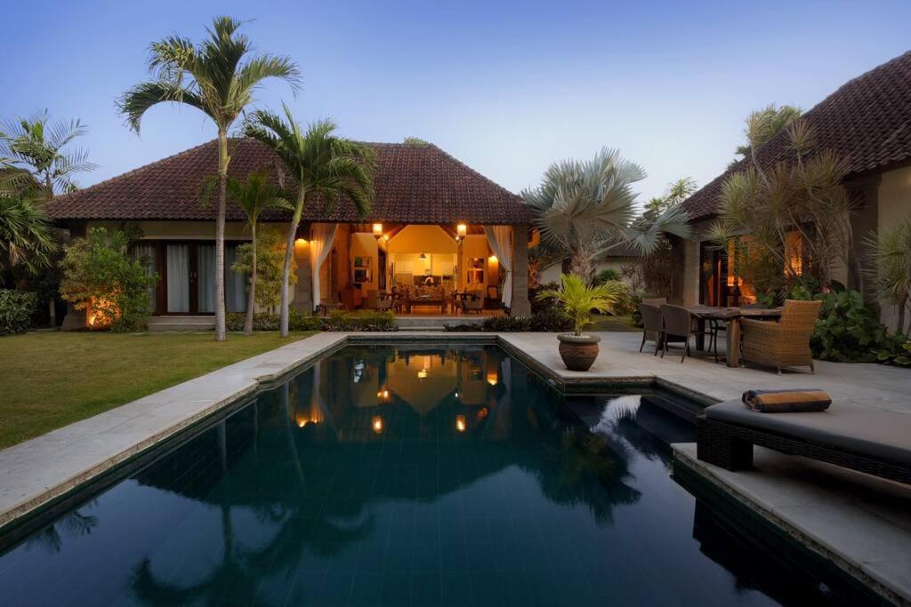 Tropical Oasis, Villa Mimba Sanur  Exterior photo